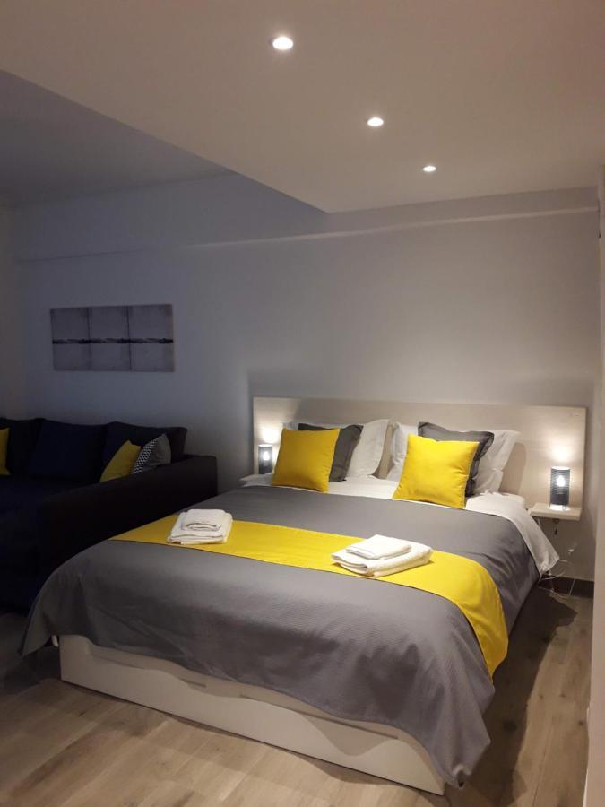 Kolonaki Luxury Backyard Apartment